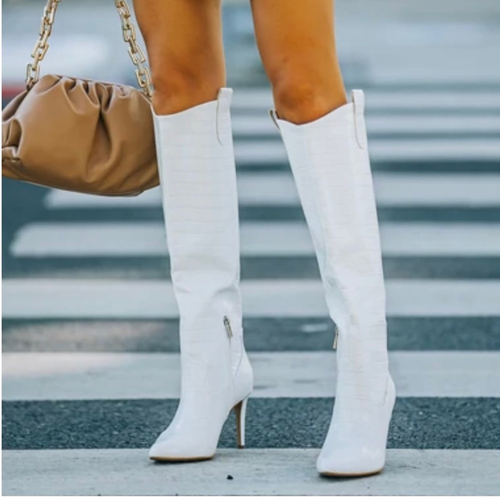 Brand new vici white boots